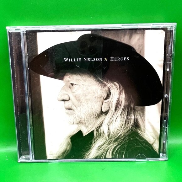 Lot 5 Willie Nelson CD Album Outlaw Country Gospel Christmas Music Greatest Hits - Picture 9 of 13